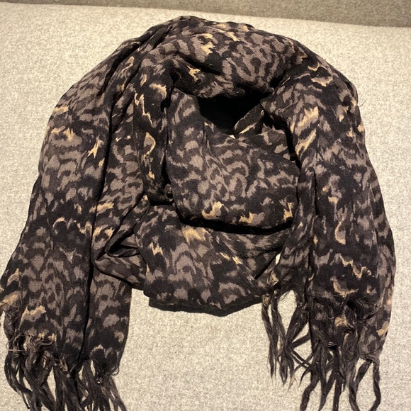 Patterned scarf - Picture 1 of 3